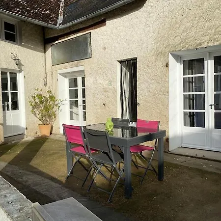 Agreable Maison De Holiday home Leigne-les-Bois