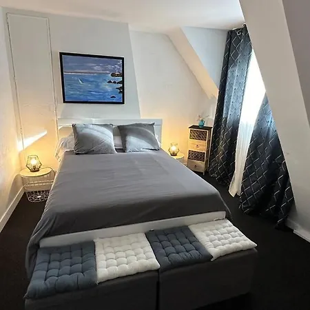 Agreable Maison De Holiday home Leigne-les-Bois